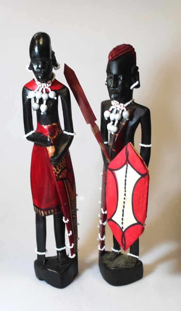 Beeld Masai-Maasai, Paar: Man en Vrouw, mpingo-ebbenhout, D 7 cm, H 30 cm, BrGH - Tanzania