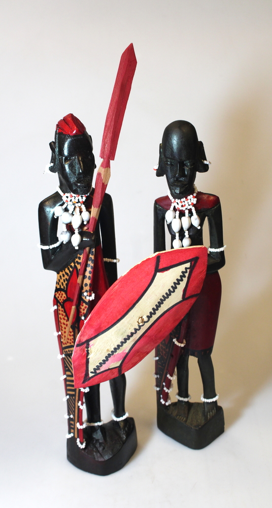 Beeld Masai-Maasai, Paar: Man en Vrouw, mpingo-ebbenhout, D 7 cm, H 30 cm, BrGH - Tanzania