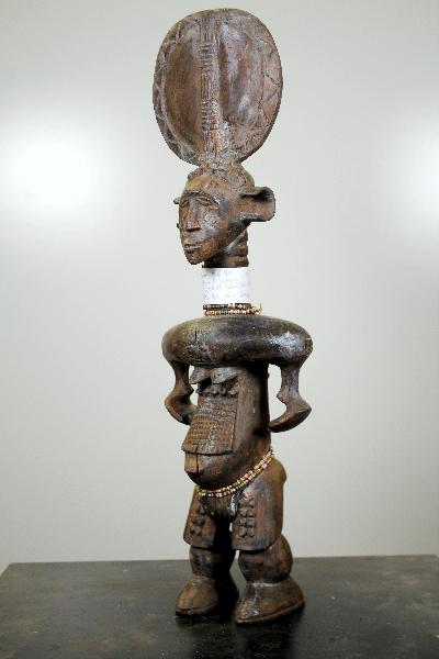 Ashanti Vrouw, groot hoofdschild, B7C180, luier, kralenkettingen, 45x14x10 cm - Ghana