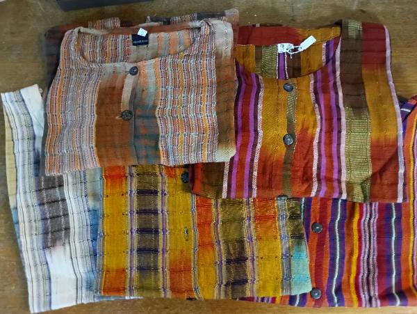 Blouse ikat Pedro, 60 cm kort, Korte mouw, Chichi - Guatemala