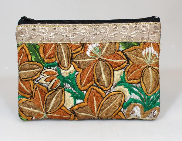 Etui met geborduurde bloemen 13 x 18 cm, MuLi - Guatemala