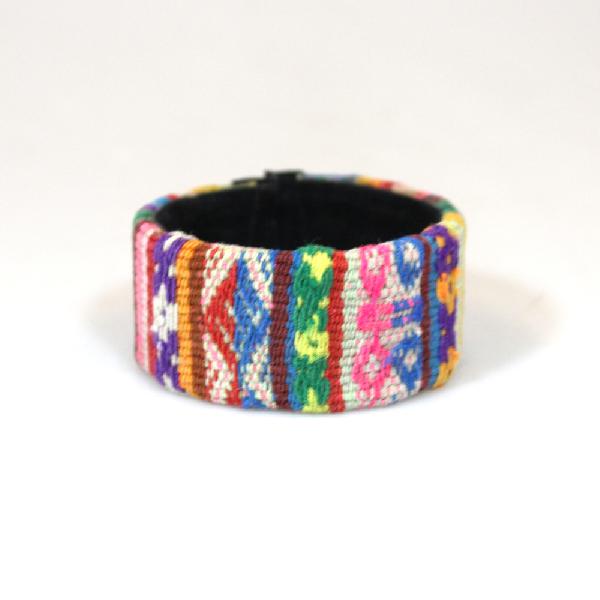 Armband klemarmband indiaanse textiel - Ecuador