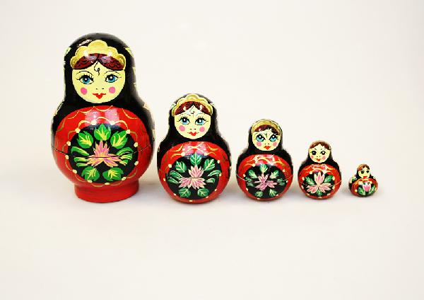 Baboesjka set van 5, zwart-rood design - India
