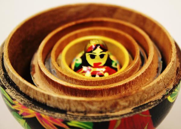 Baboesjka set van 5, zwart-rood design - India