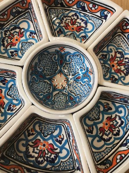 Schaal tapas d=30cm 7 vakken beschilderd aardewerk D130 (blauw gekruld) - Tunesie
