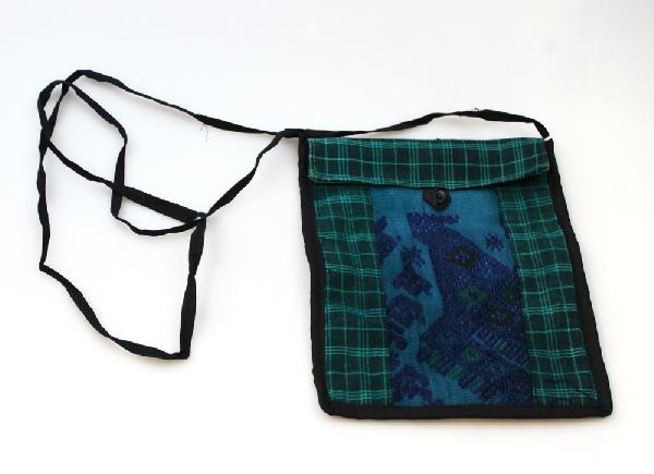 Tas Paspoorttasje blauw/groen/bruin Ikat + Knoop - Guatemala