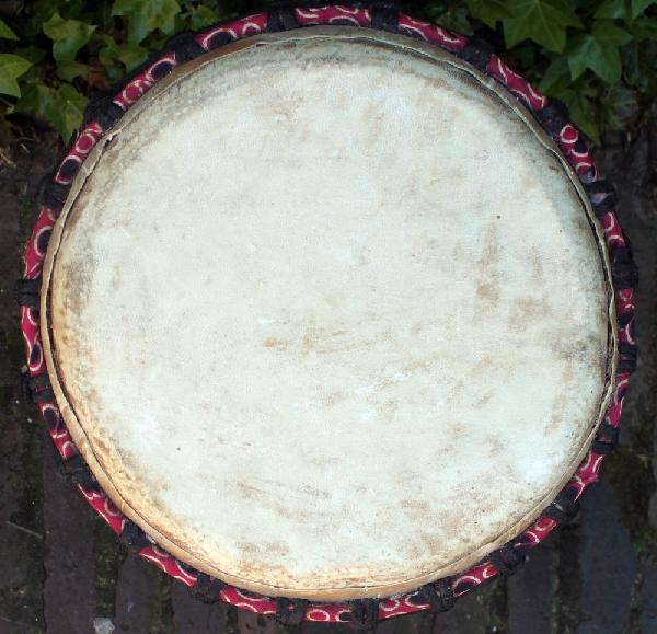 Djembe medium Irokohout, H 55-58 cm, D 30-32 cm - Ivoorkust