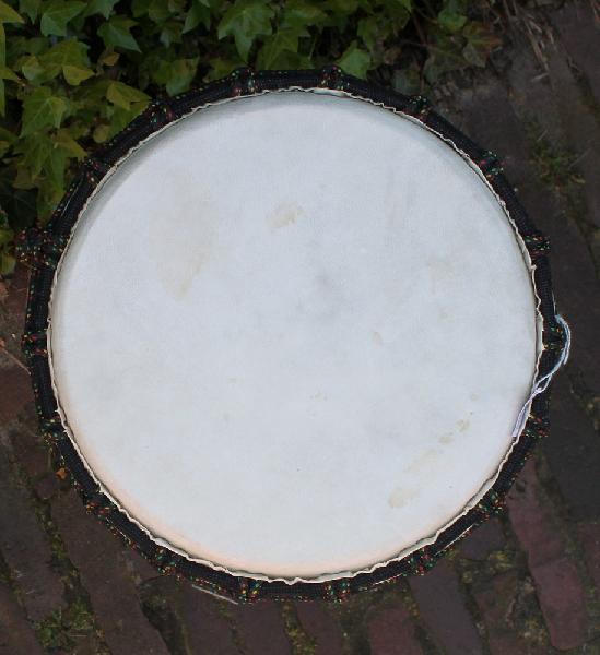 Djembe Medium Mahonie / mahogany gegraveerd - Indonesie