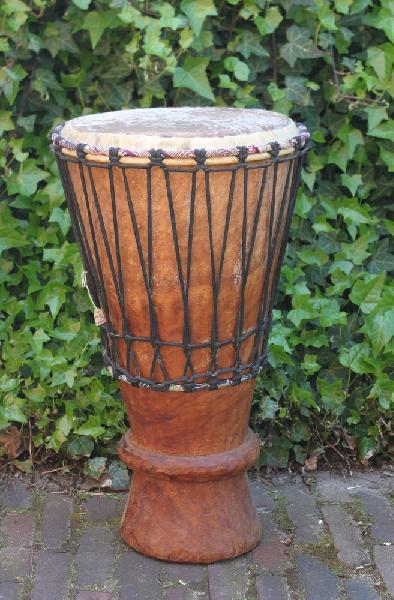 Djembe Bougrabou, ook Bou-gra-bou, Bugarabu - Ivoorkust