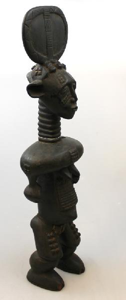 Ashanti Vrouw, groot hoofdschild, B7C180, luier, kralenkettingen, 45x14x10 cm - Ghana