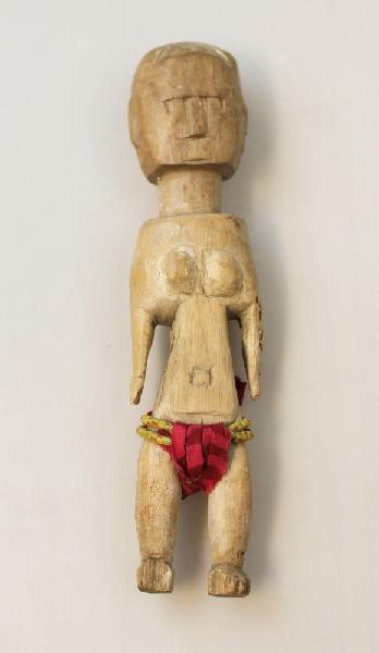 Dubbelfiguur Man en Vrouw met ijzeren Parasols uit een stuk Lobi-volk - Burkina Faso