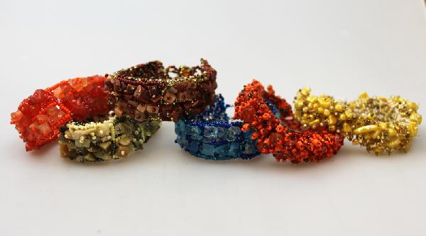 Armband Steen Glaskralen 2cm breed oranje geel bruin zwart/wit - Peru