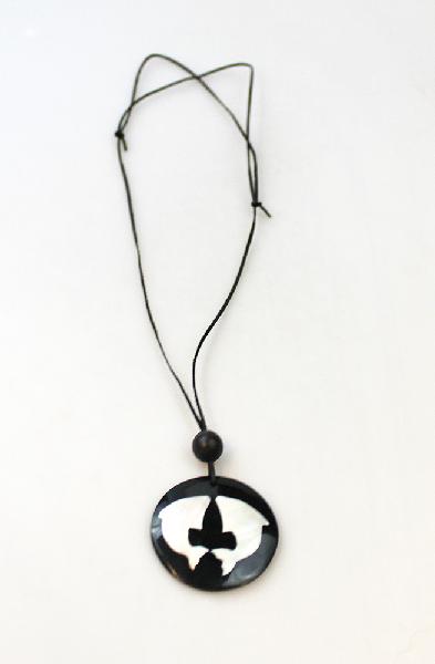 Ketting Hanger hoorn Parelmoer Dolfijnen, LW - Indonesie