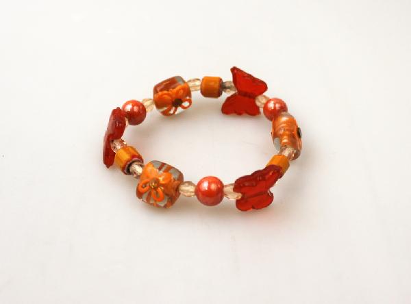 Armband Glaskraal met vlinder - India