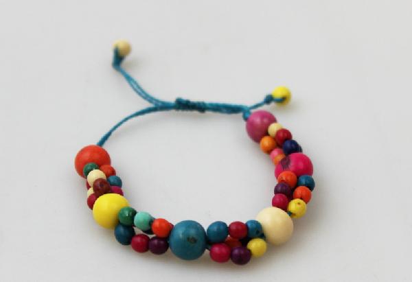 Armband Tagua kleine kleurige kraaltjes - Ecuador