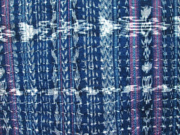 Stof ikat Corte 85cm breed per meter 20 euro - Guatemala